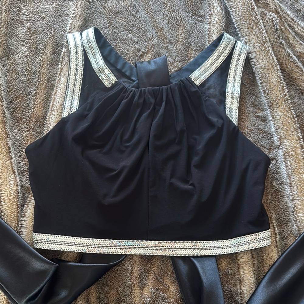 Madison James Elegant Black Sleeveless Crop Top with Silver embellishments Sz 18